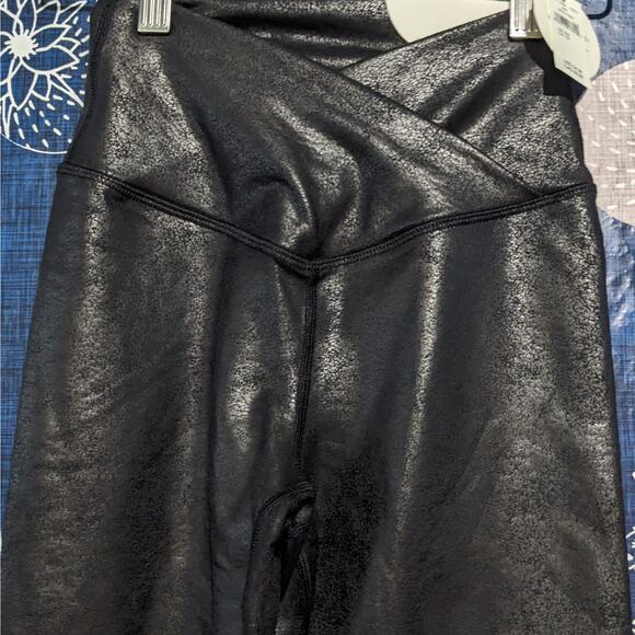 NWT OFFLINE Aerie The Hugger Crossover High Waisted Legging Black Women's XS - Picture 5 of 10